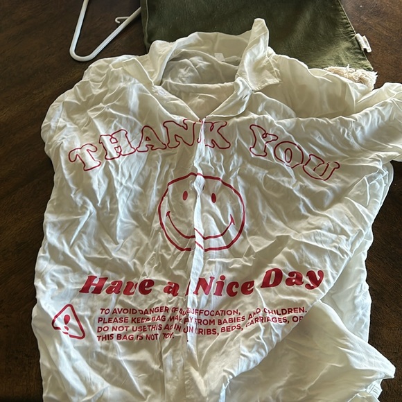 Button down - Picture 1 of 2